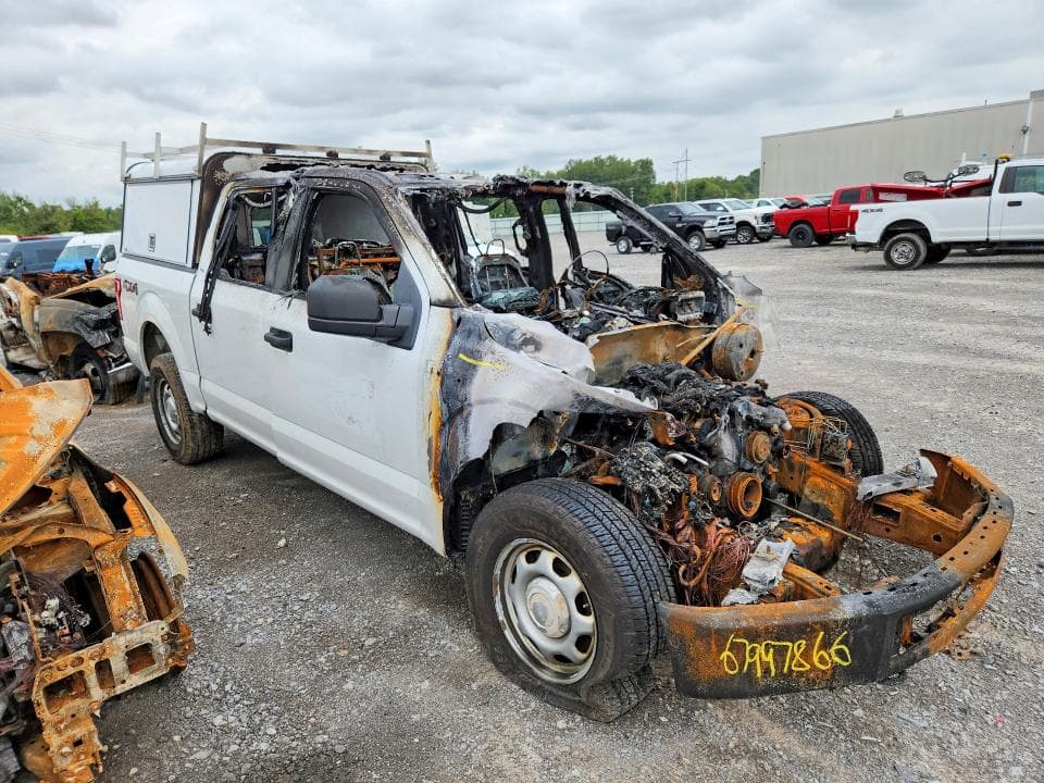2017 FORD F150 SUPERCREW 4