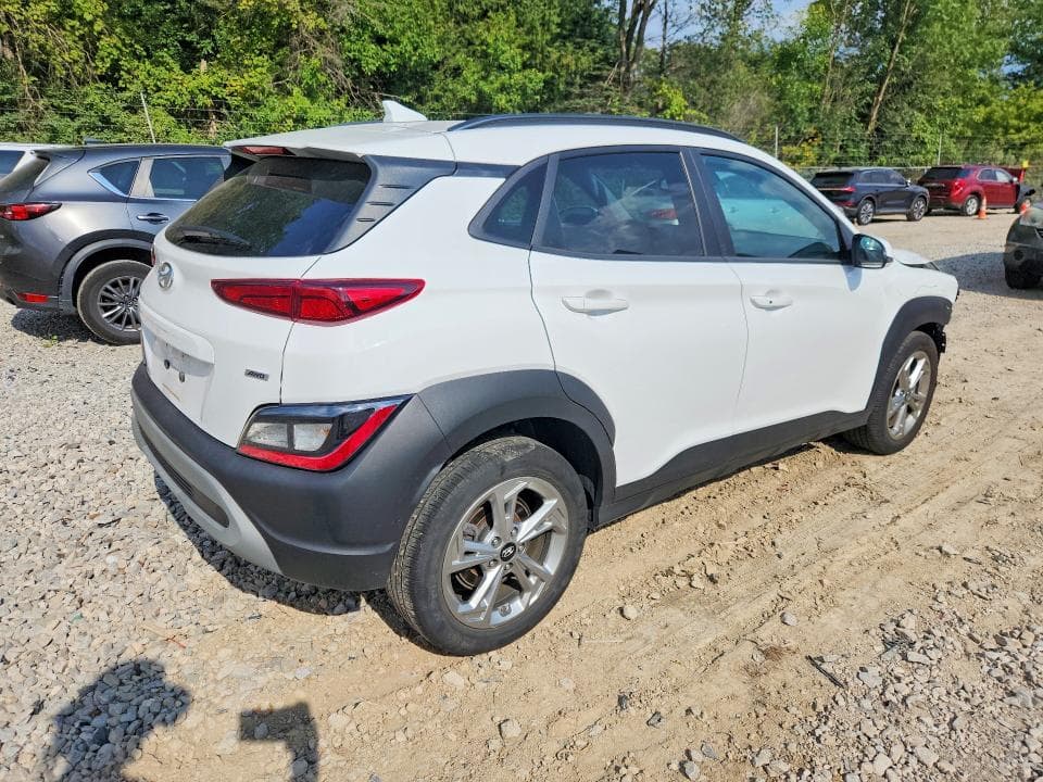 2022 HYUNDAI KONA SEL 3