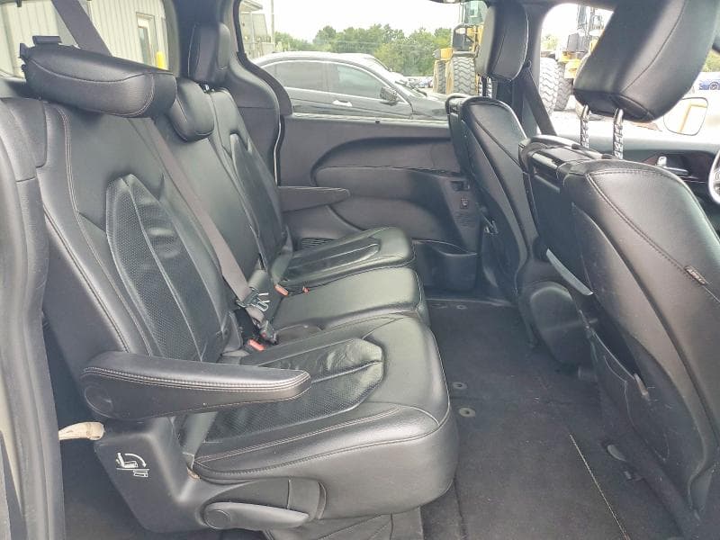 2019 CHRYSLER PACIFICA TOURING L PLUS 11