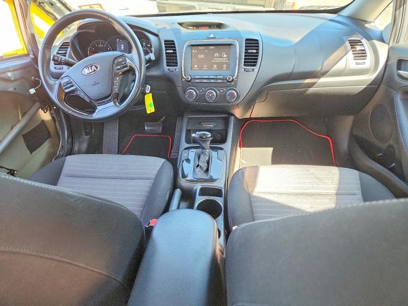 2017 KIA FORTE S 8