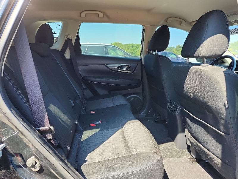 2018 NISSAN ROGUE SV 11