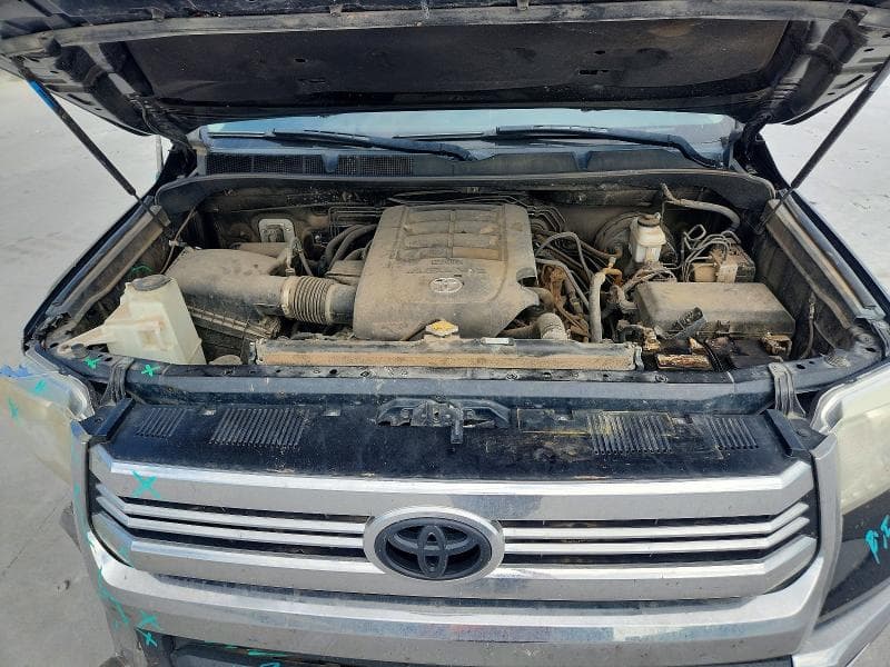 2017 TOYOTA TUNDRA CREWMAX SR5 11