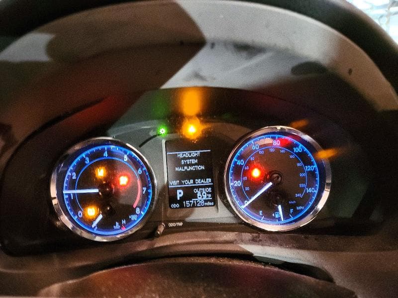 2017 TOYOTA COROLLA LE 9