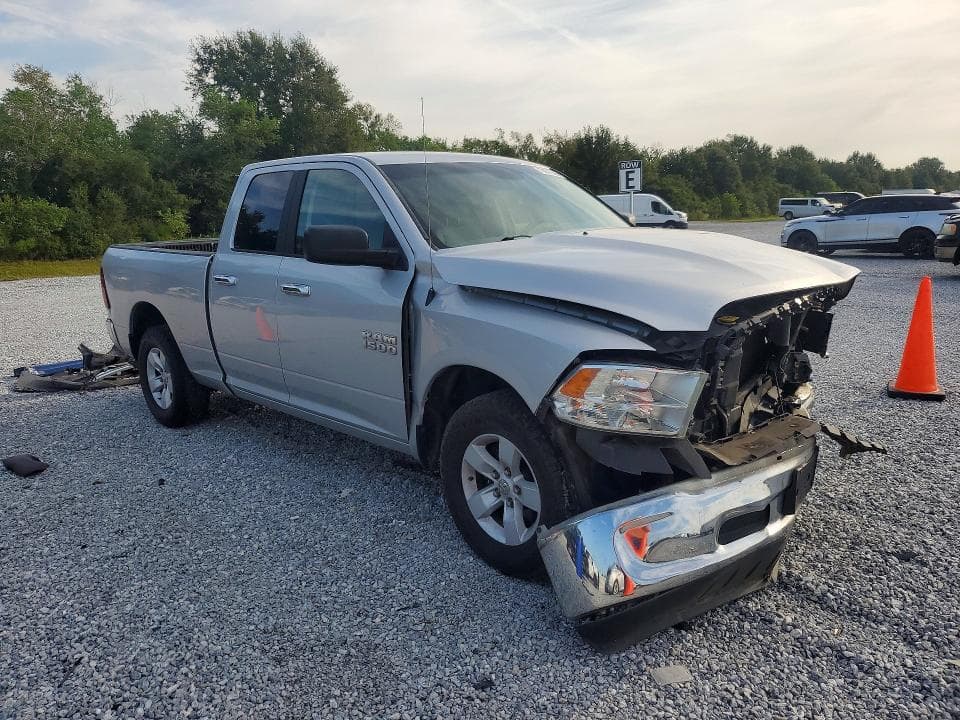 2017 RAM 1500 SLT 4