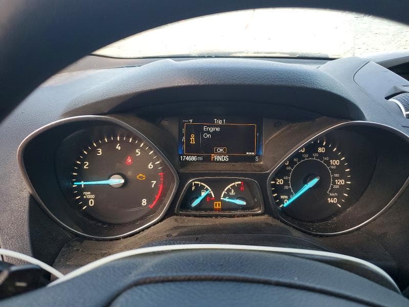 2017 FORD ESCAPE SE 9