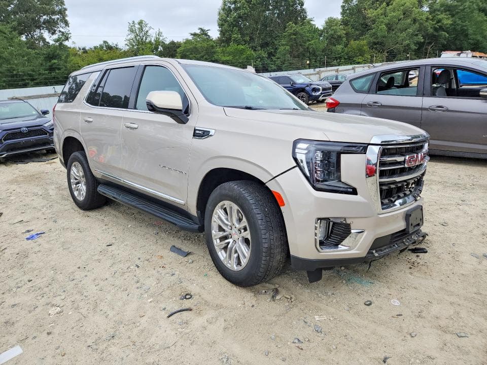 2022 GMC YUKON SLT 4