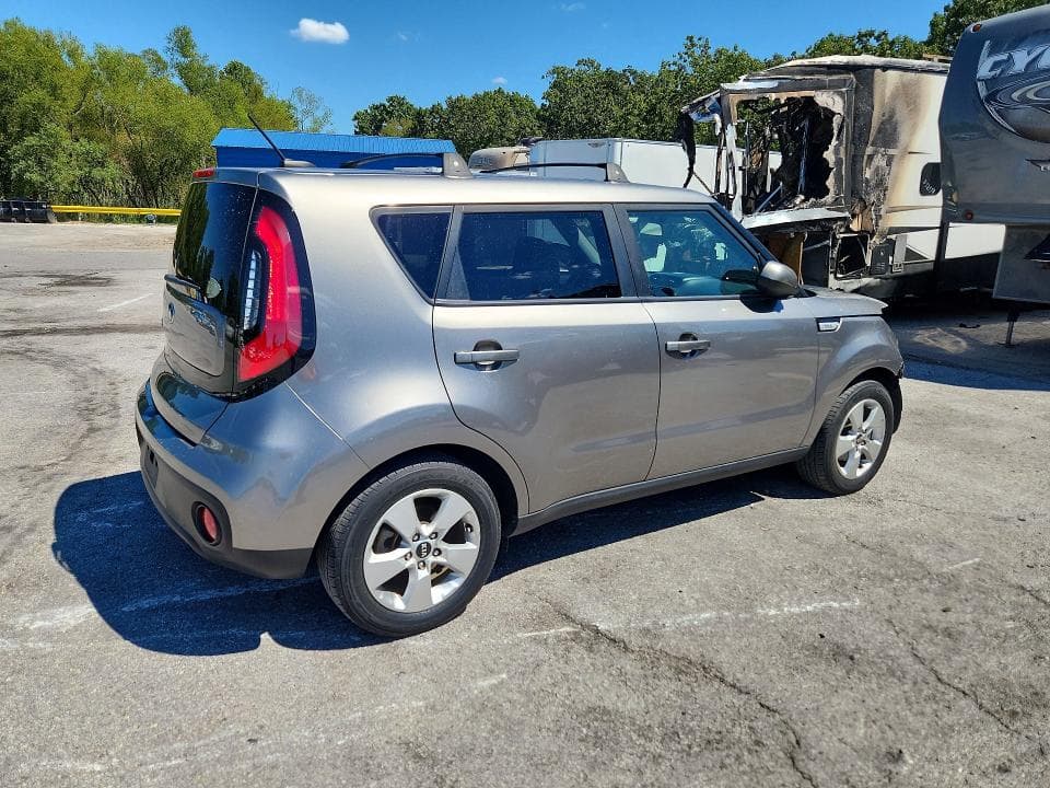 2017 KIA SOUL BASE 3