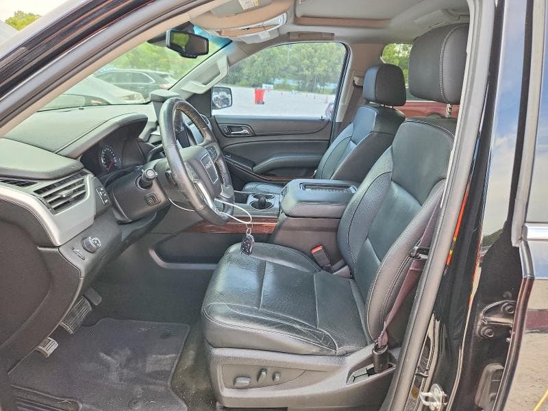 2017 GMC YUKON SLT 7