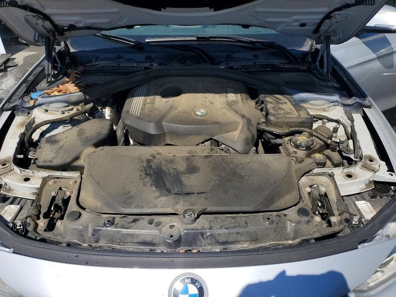 2018 BMW 330 XI 11