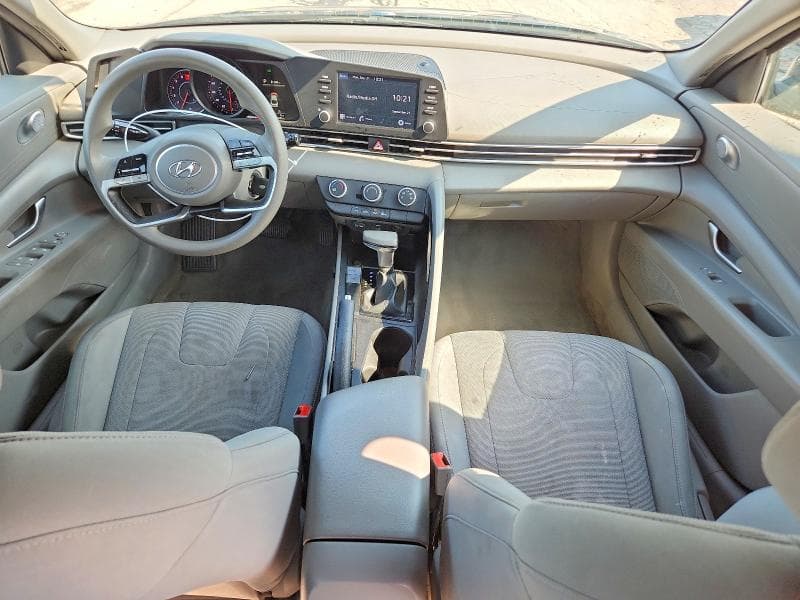 2023 HYUNDAI ELANTRA SE 8