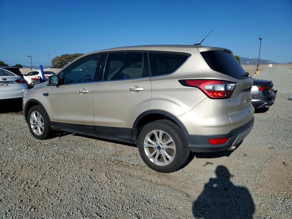 2017 FORD ESCAPE SE 2