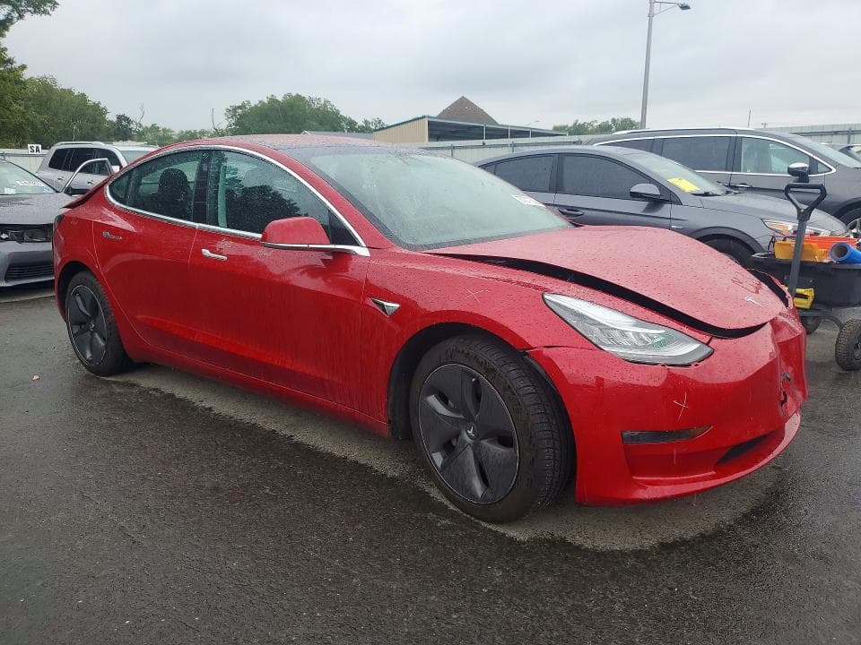 2018 TESLA MODEL 3 4