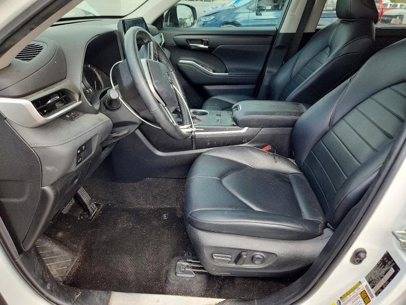 2023 TOYOTA HIGHLANDER XLE 7