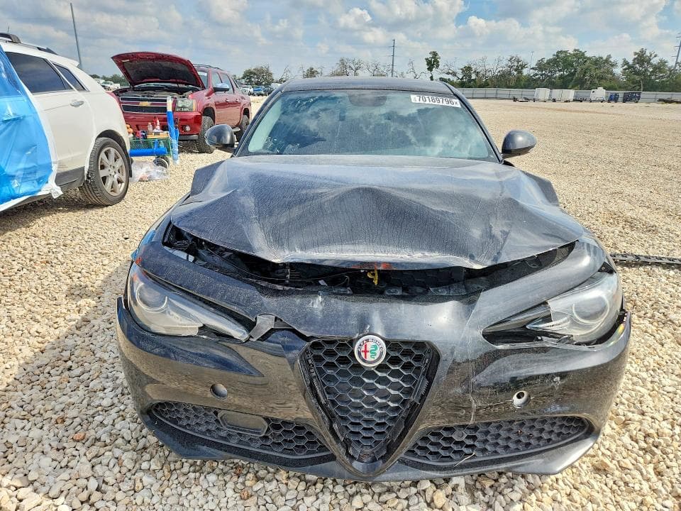2019 ALFA ROMEO GIULIA 5