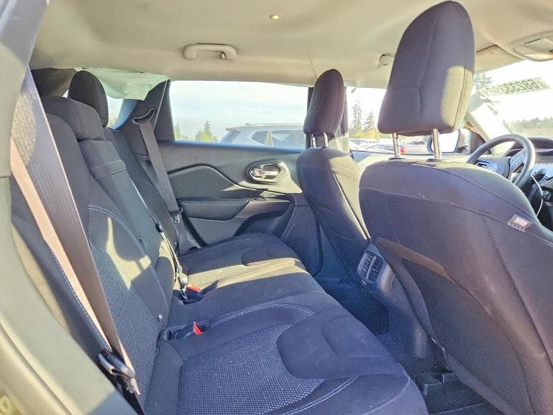 2019 JEEP CHEROKEE LATITUDE 11