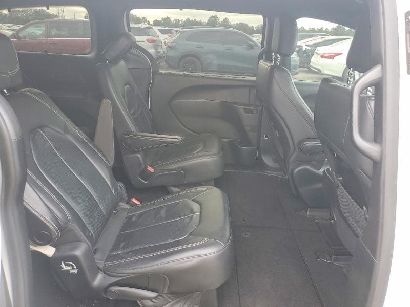 2018 CHRYSLER PACIFICA TOURING L 11