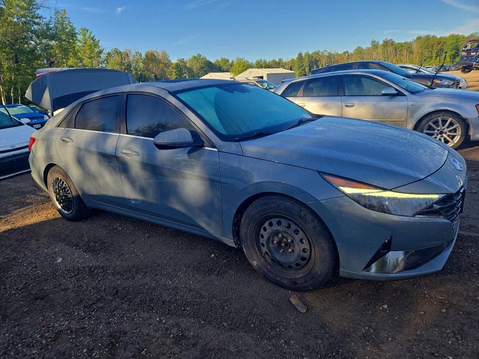 2023 HYUNDAI ELANTRA SEL 4