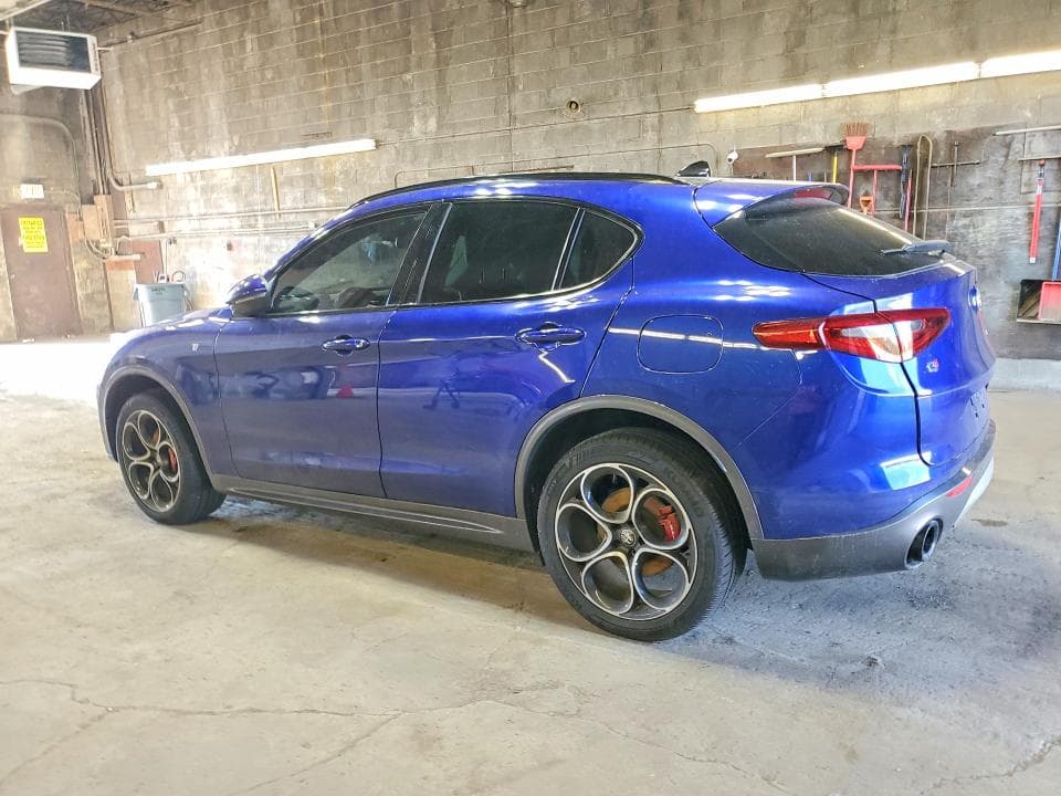 2022 ALFA ROMEO STELVIO TI 2