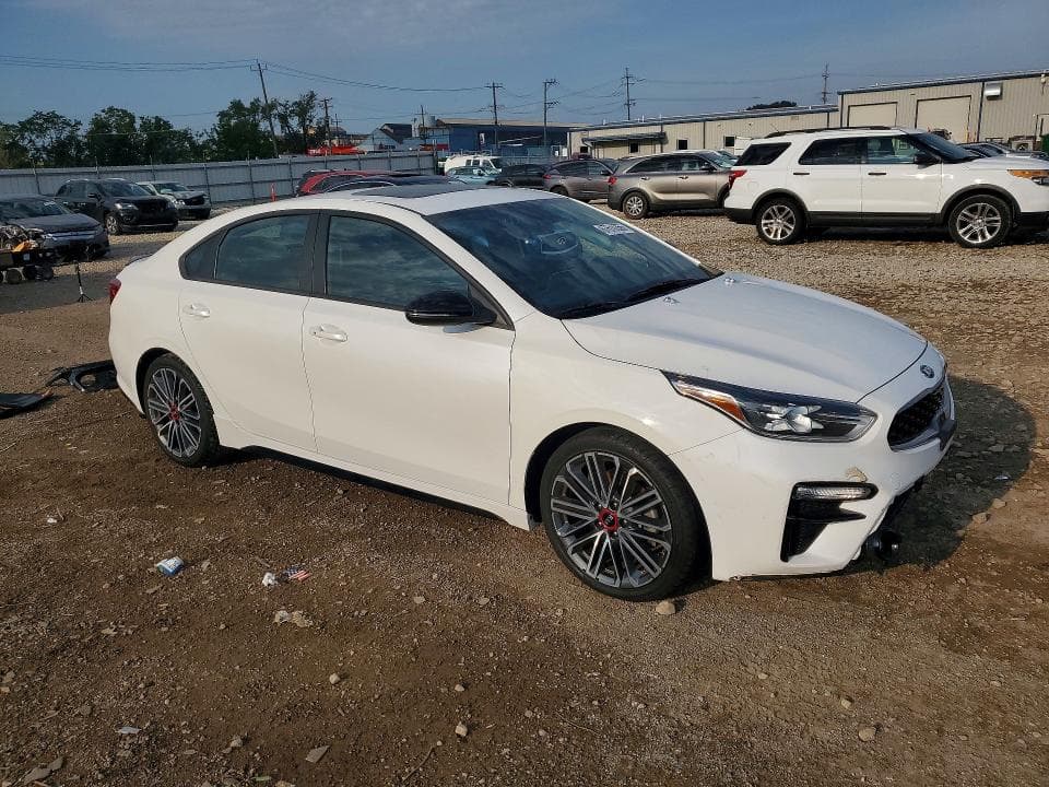 2021 KIA FORTE GT 4