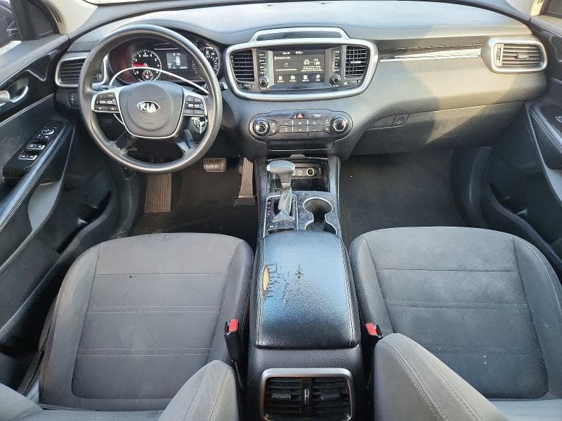 2020 KIA SORENTO S 8