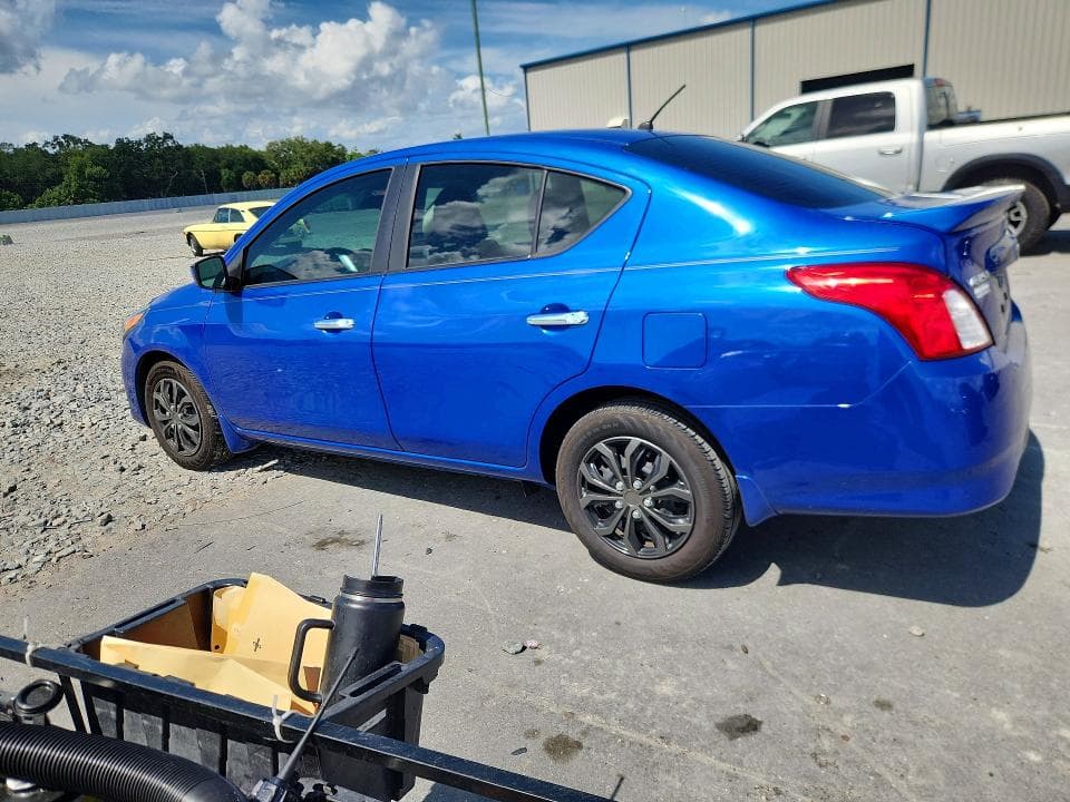 2017 NISSAN VERSA 1.6 SV 2