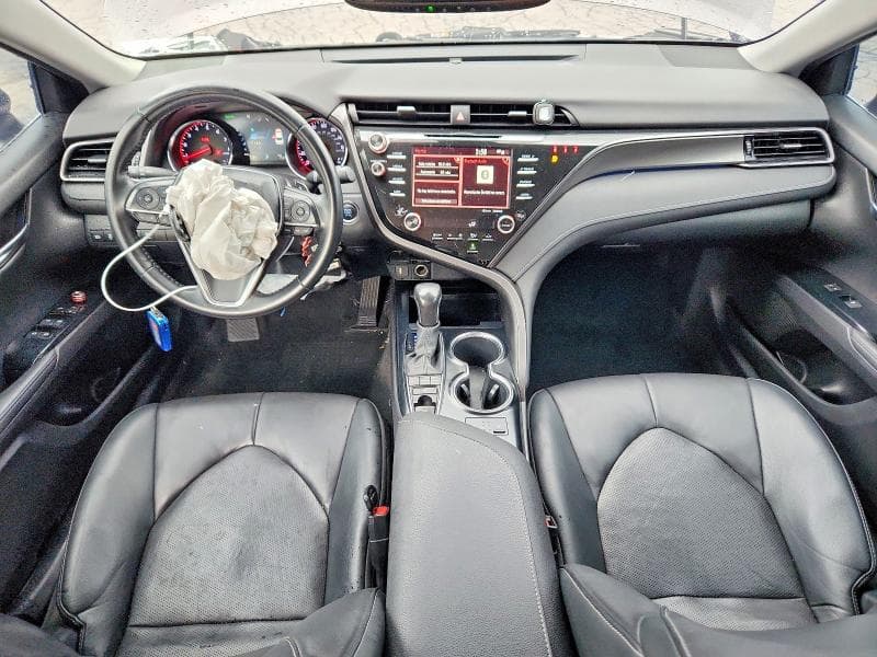 2020 TOYOTA CAMRY XSE 8