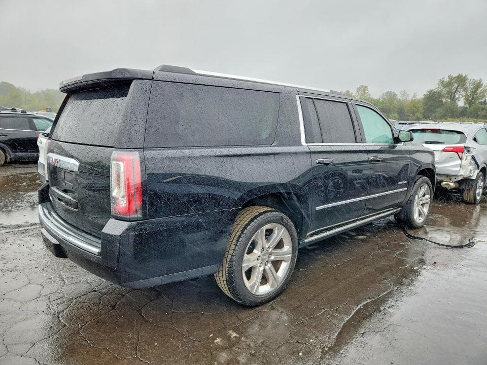 2017 GMC YUKON XL DENALI 3