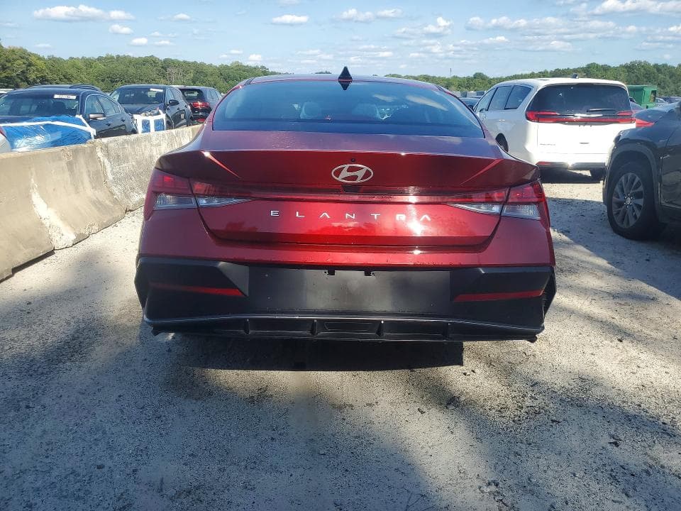 2025 HYUNDAI ELANTRA SEL 6