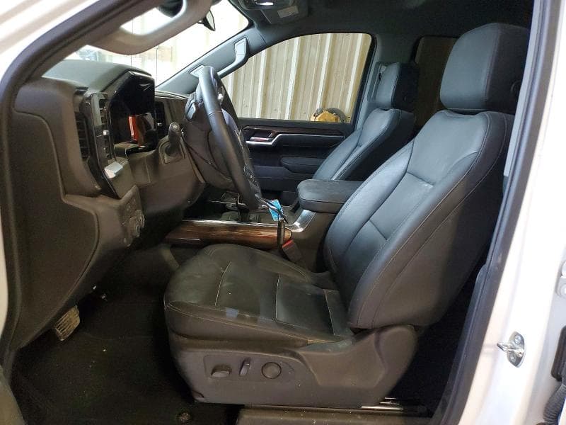 2026 CHEVROLET SILVERADO K1500 LT 7