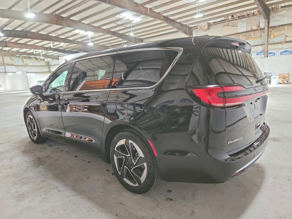 2027 CHRYSLER PACIFICA LIMITED 2