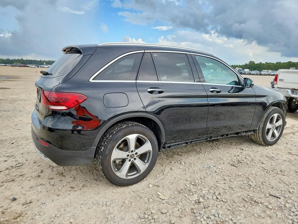 2022 MERCEDES-BENZ GLC 300 3