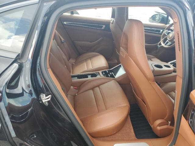 2018 PORSCHE PANAMERA 4 10