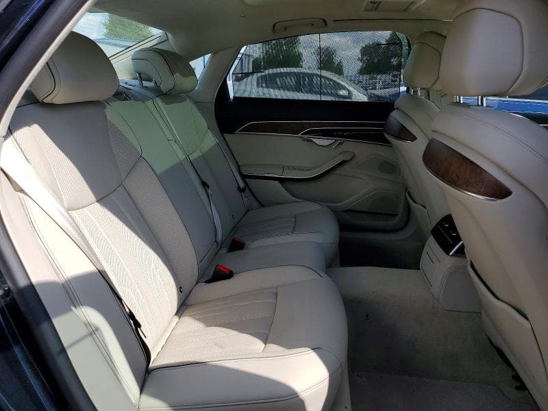 2021 AUDI A8 L 10