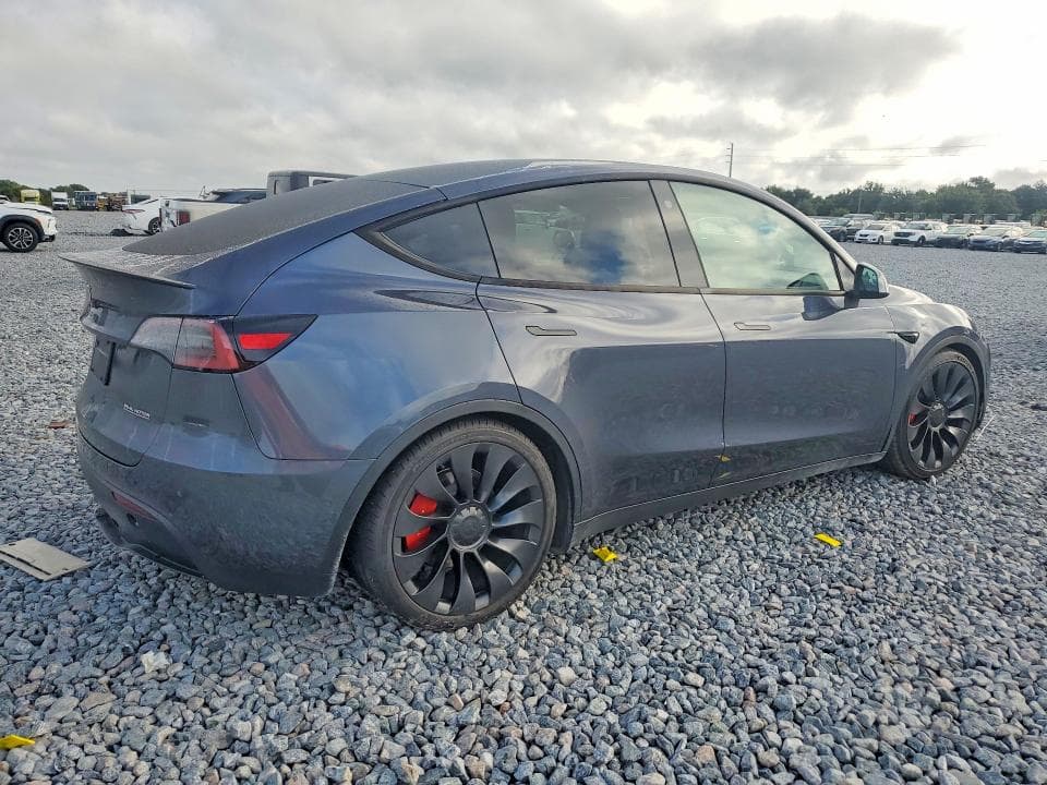 2023 TESLA MODEL Y 3
