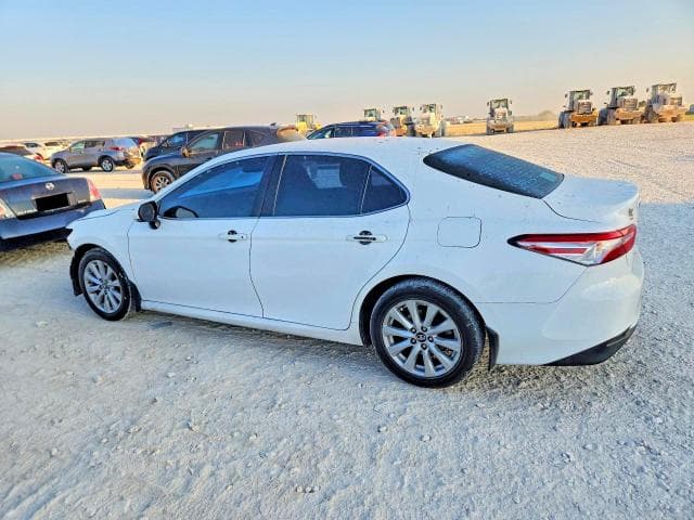 2018 TOYOTA CAMRY LE 2