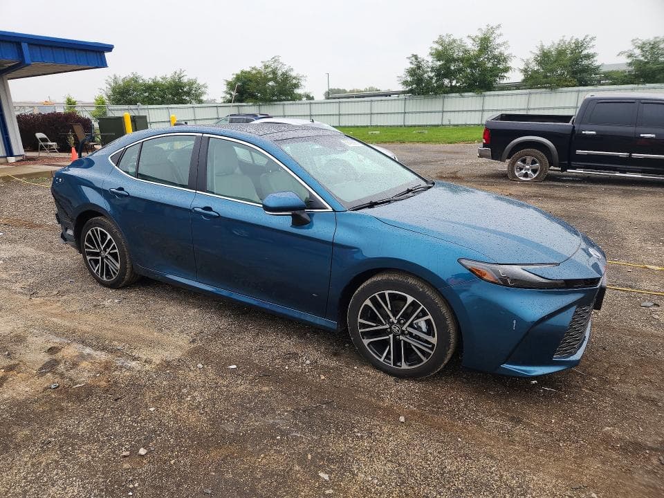 2026 TOYOTA CAMRY XLE 4