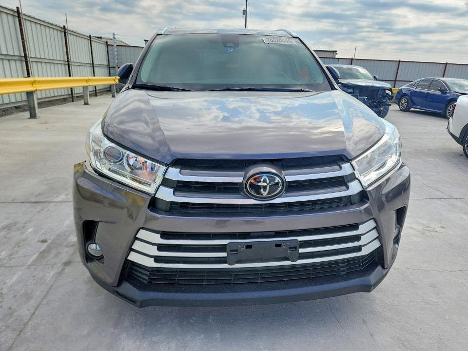 2018 TOYOTA HIGHLANDER XLE 5