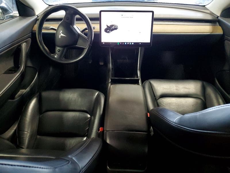 2018 TESLA MODEL 3 8