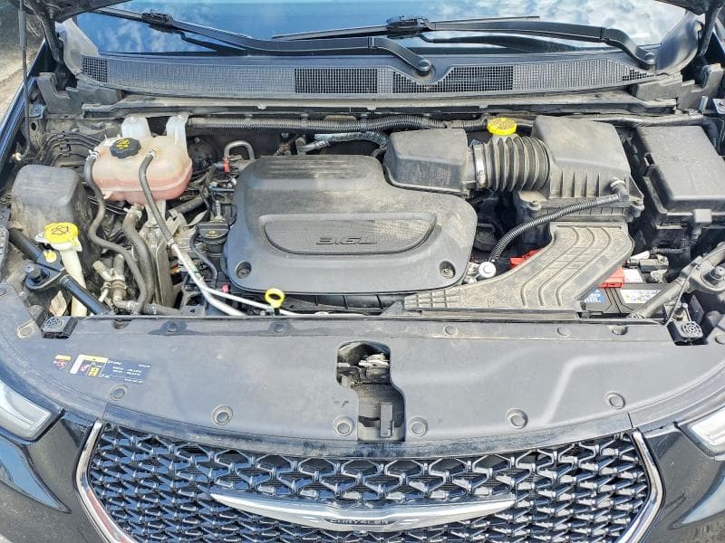 2023 CHRYSLER PACIFICA LIMITED 12