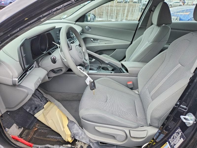 2022 HYUNDAI ELANTRA SE 7