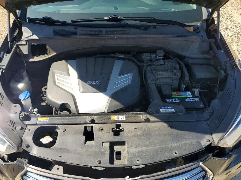 2017 HYUNDAI SANTA FE SE 12