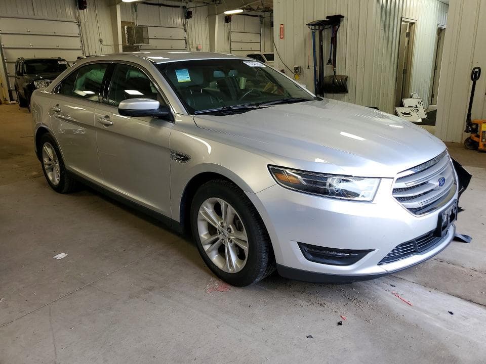 2018 FORD TAURUS SEL 4