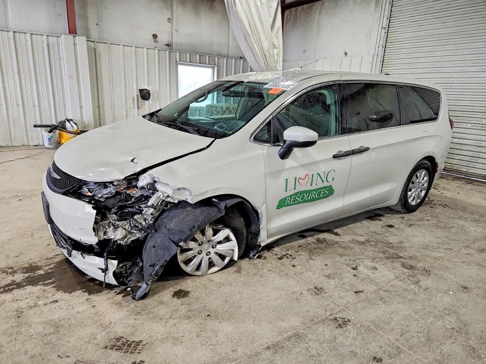 2019 CHRYSLER PACIFICA L - 1