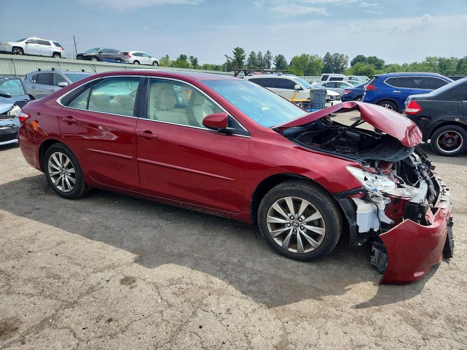 2017 TOYOTA CAMRY XLE 4