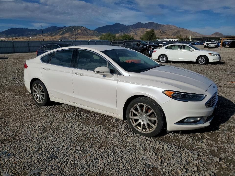 2017 FORD FUSION SE 4
