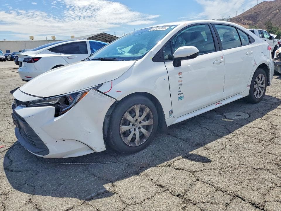 2024 TOYOTA COROLLA LE - 1