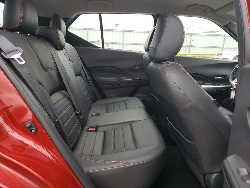 2019 NISSAN KICKS SR 11