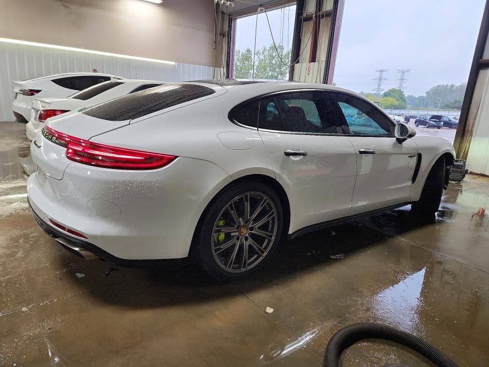 2020 PORSCHE PANAMERA 4 E-HYBRID 3