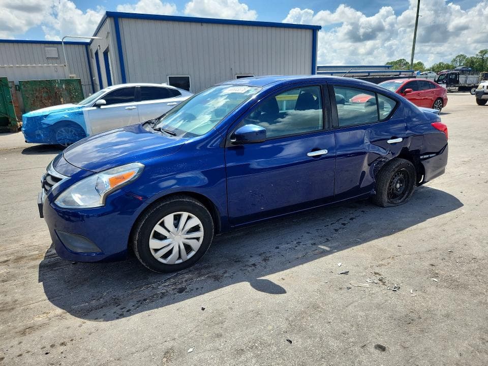 2019 NISSAN VERSA SV - 1
