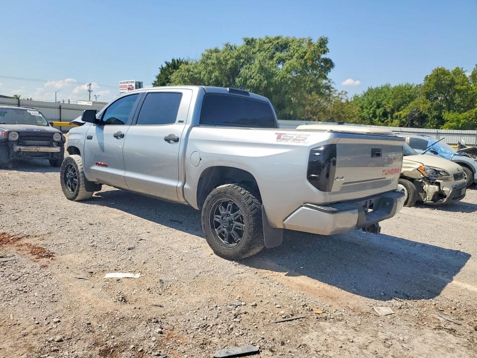 2017 TOYOTA TUNDRA SR5 2